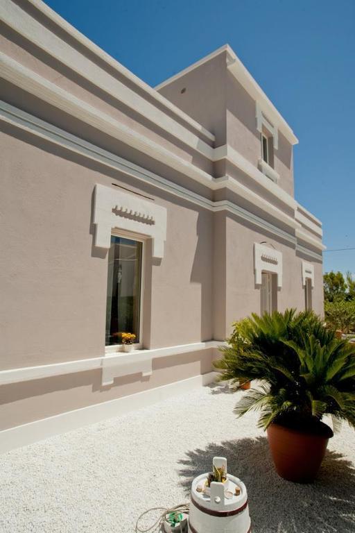 トラーニ Vigna Caracciolo Bed & Breakfast エクステリア 写真
